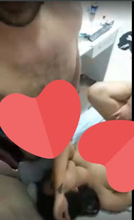 Liseli kızı 3 ünevriseli erkek aynı anda s*k*yor.